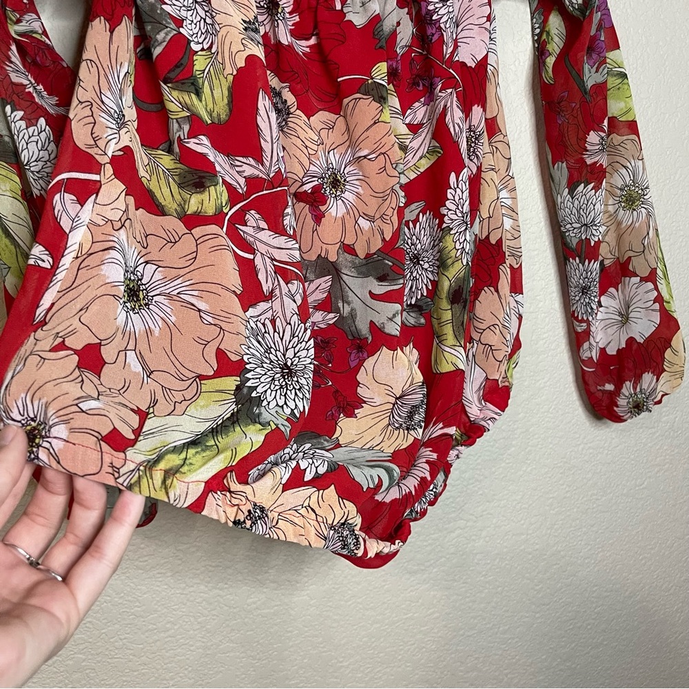 Guess Los Angeles Floral Off The Shoulder Blouse - Picture 12 of 13